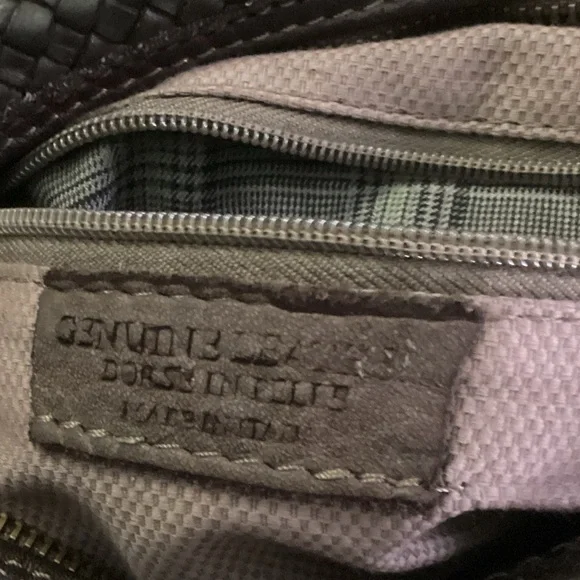 EUC Italian leather Woven Brown Shoulder Bag - Picture 7 of 13